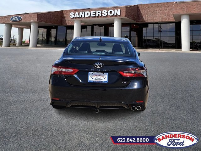 Used 2024 Toyota Camry SE image 4