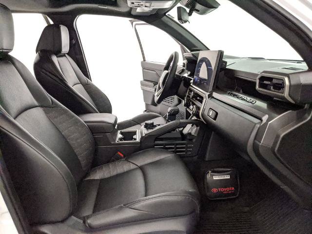 Used 2025 Toyota Tacoma TRD Off-Road w/ TRD Off Road Premium Package AWD/4WD image 20