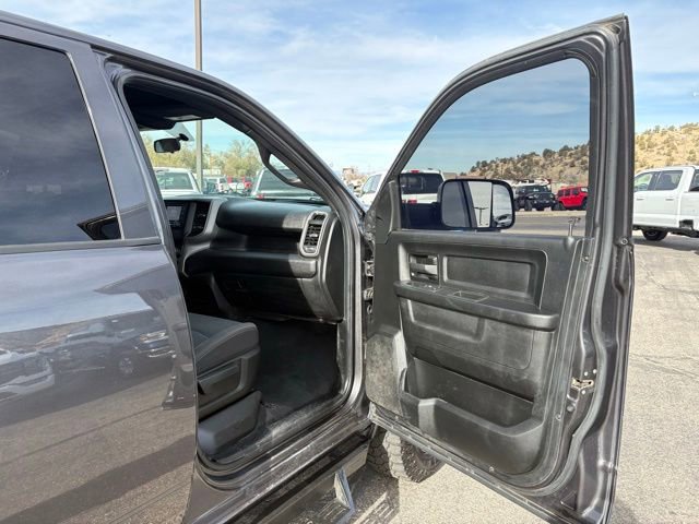 Used 2022 RAM 3500 Tradesman image 20