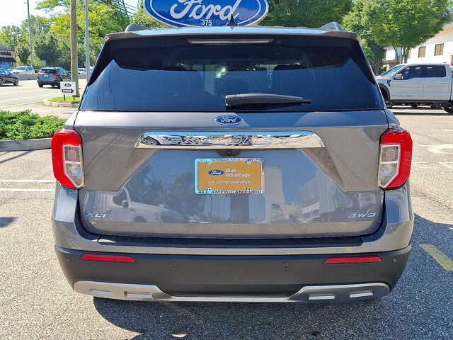 Certified 2023 Ford Explorer XLT w/ Equipment Group 202A AWD/4WD image 14