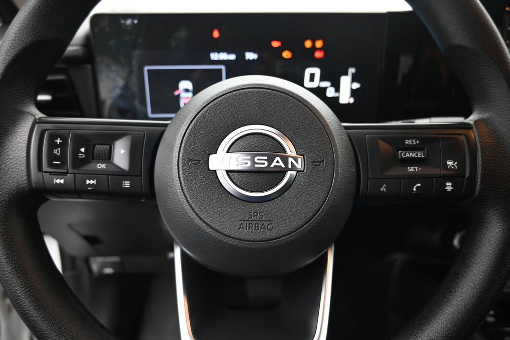 Used 2025 Nissan Kicks S FWD image 11