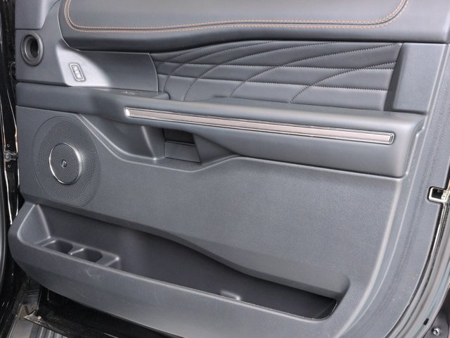 Certified 2023 Ford Expedition Platinum RWD image 35