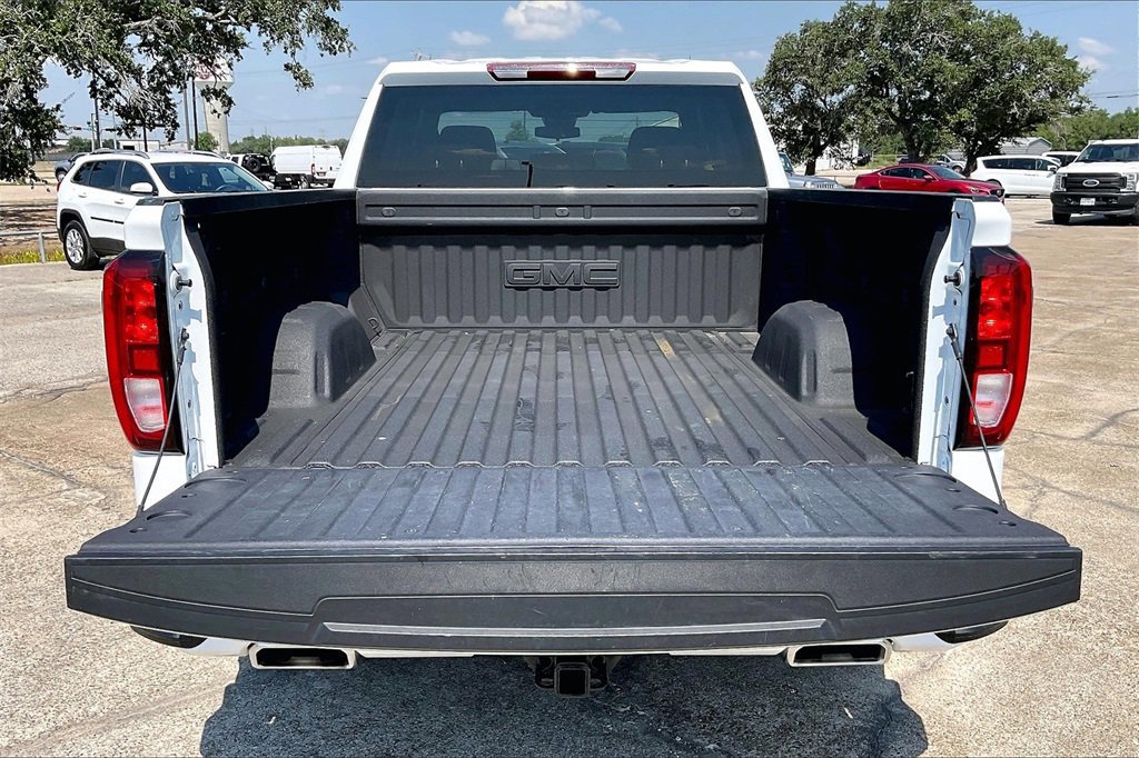 Used 2023 GMC Sierra 1500 Elevation image 37