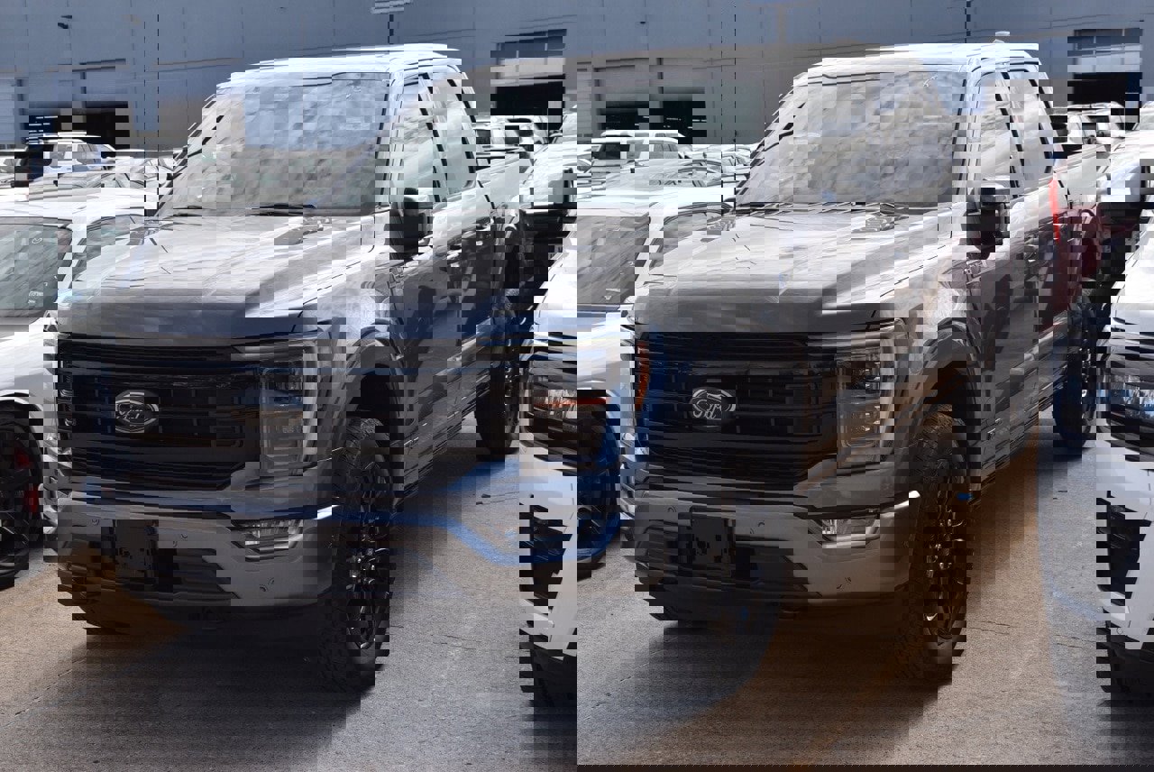 Certified 2022 Ford F150 Platinum w/ Equipment Group 701A High image 1