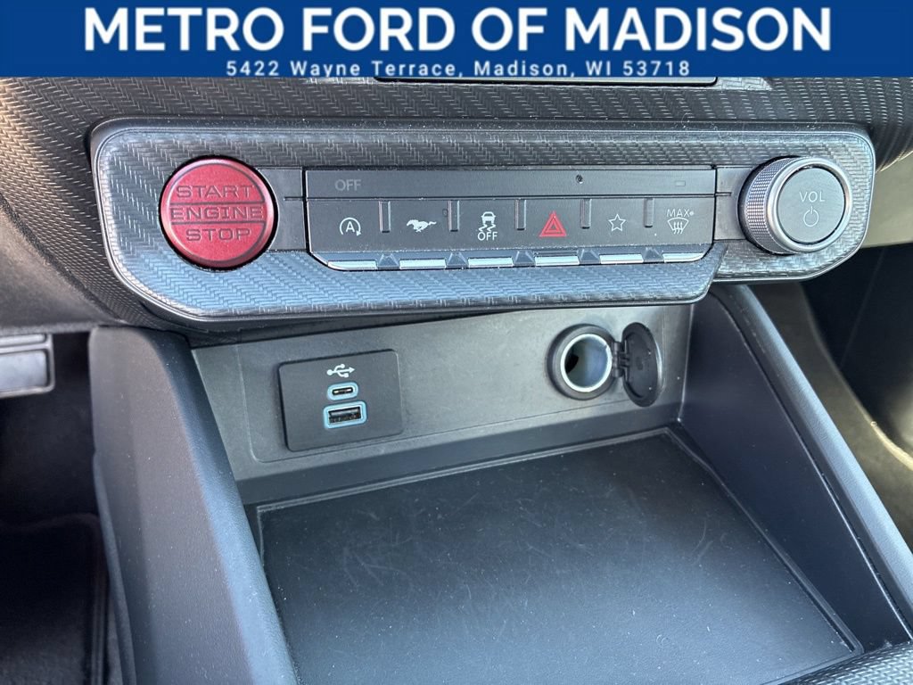 Certified 2025 Ford Mustang GT RWD image 18