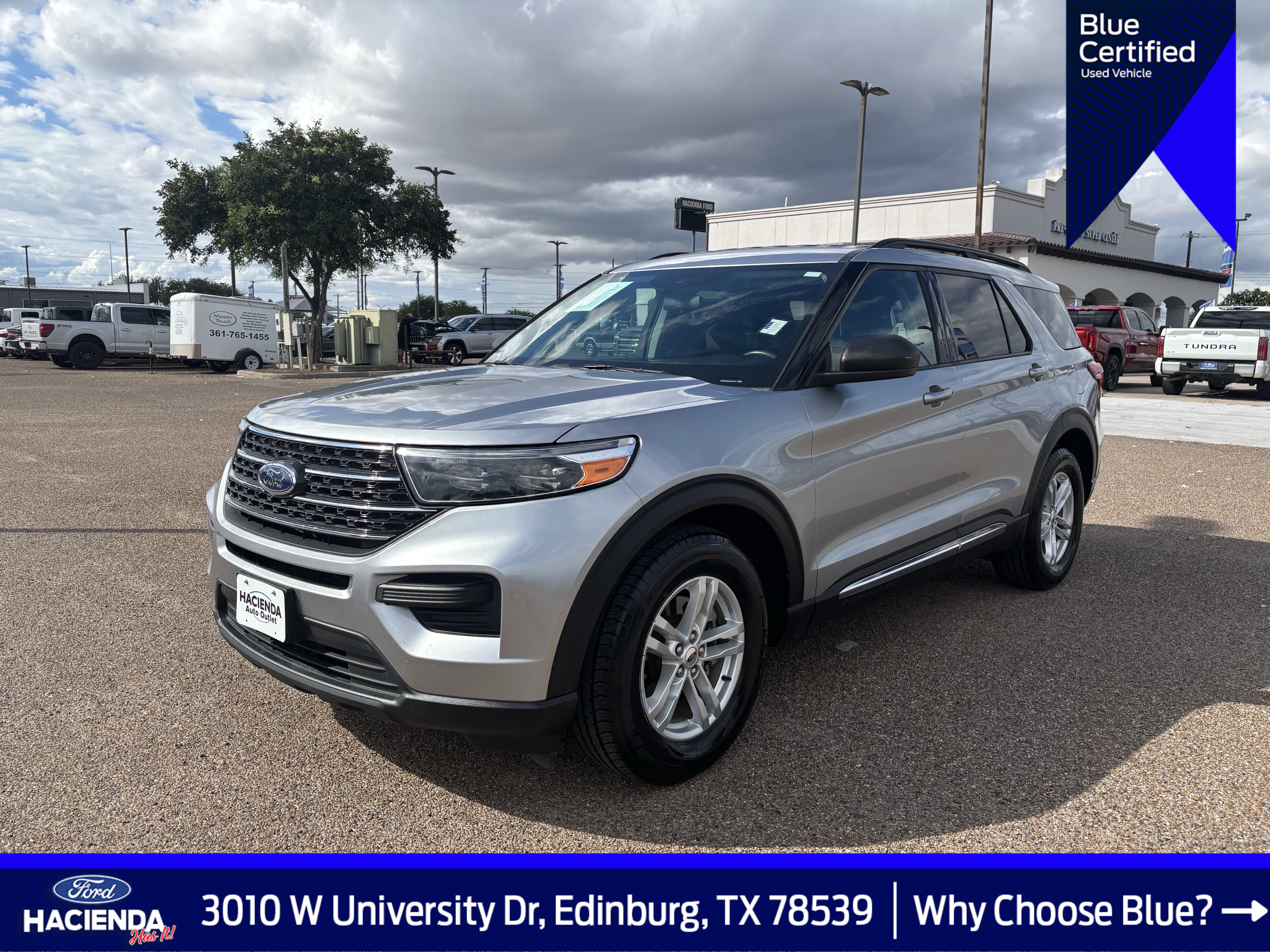 Certified 2023 Ford Explorer XLT image 1