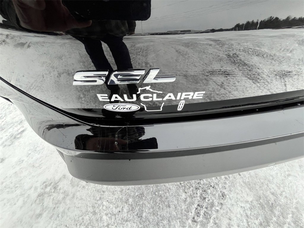 Certified 2024 Ford Edge SEL w/ Convenience Package image 29