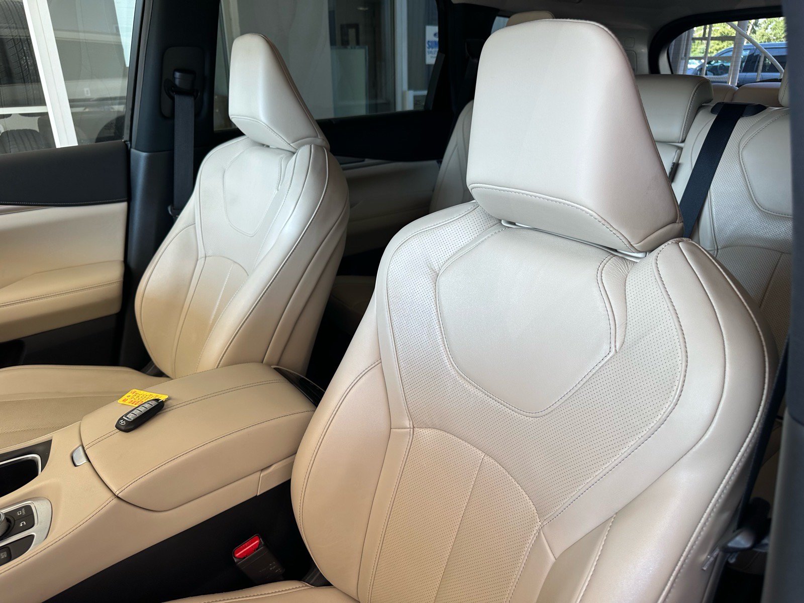 Used 2023 INFINITI QX60 Luxe w/ Cargo Package FWD image 19