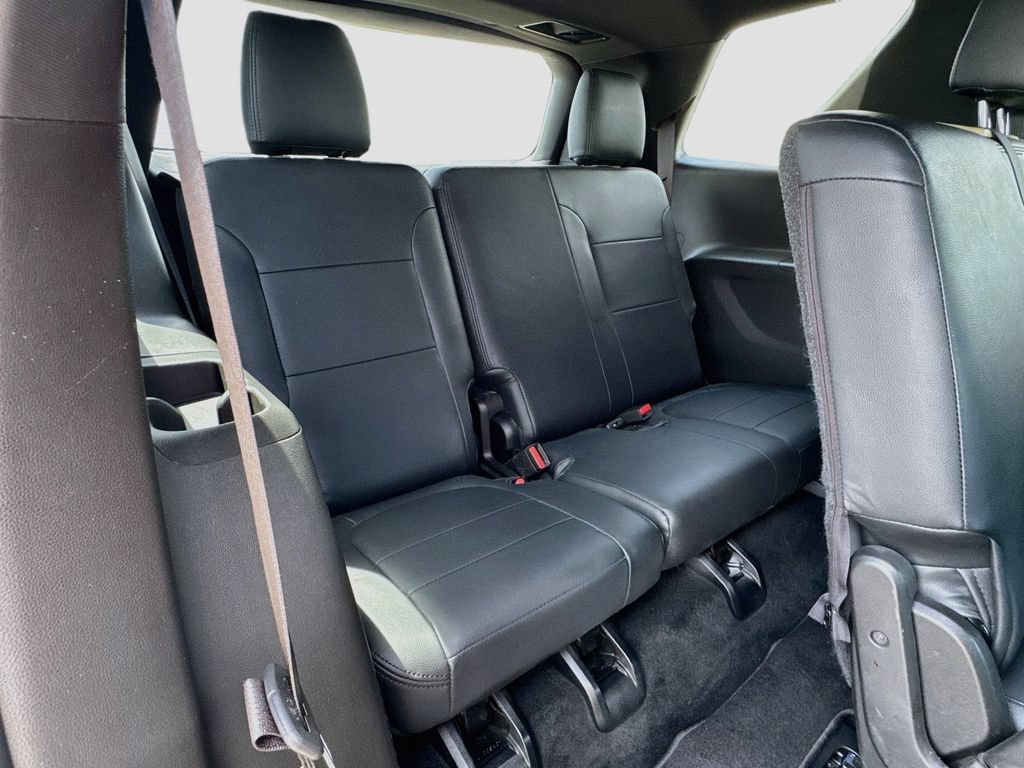 Used 2022 Chevrolet Traverse LS FWD image 25