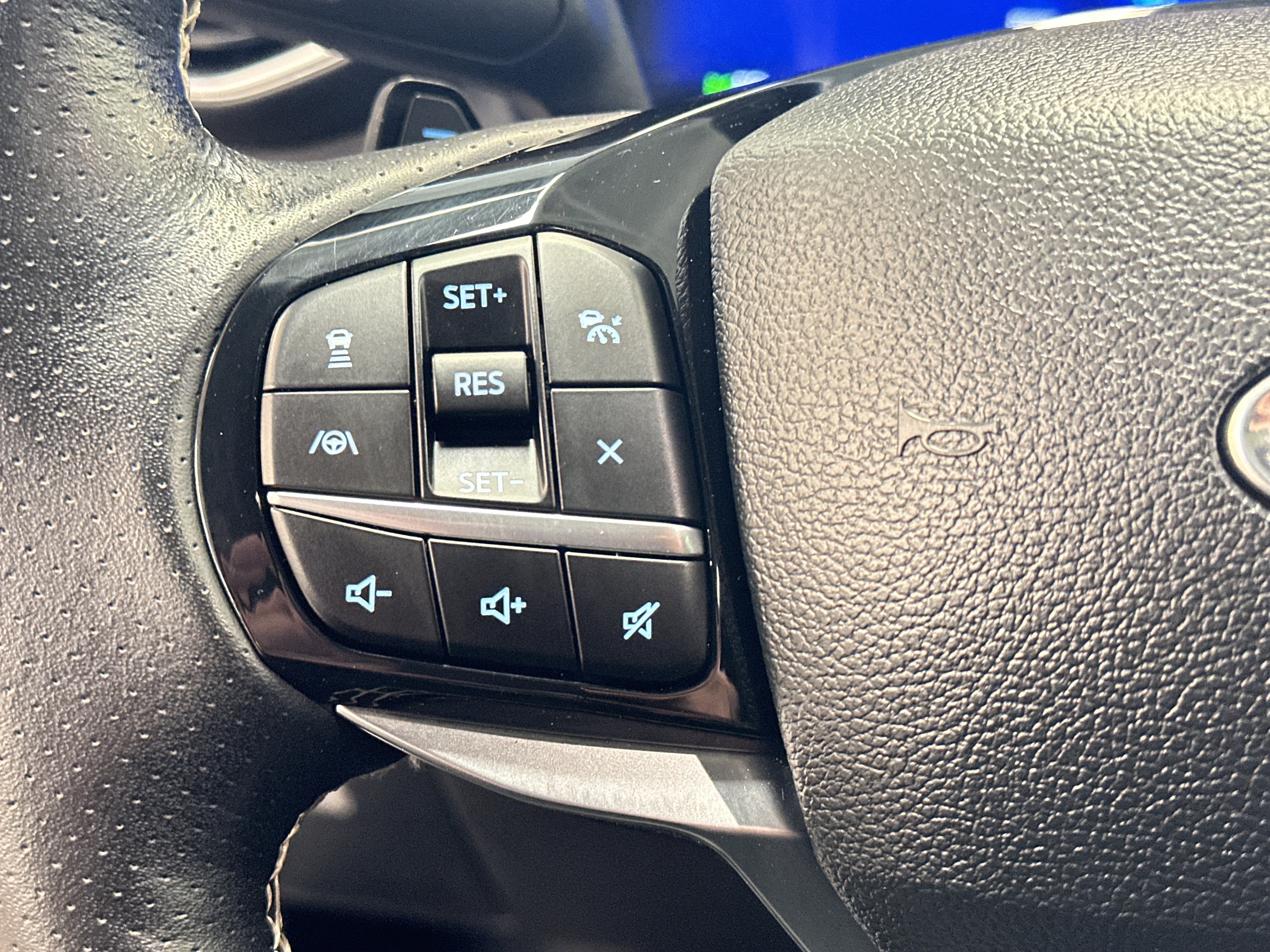 Certified 2023 Ford Explorer ST w/ Equipment Group 401A image 38