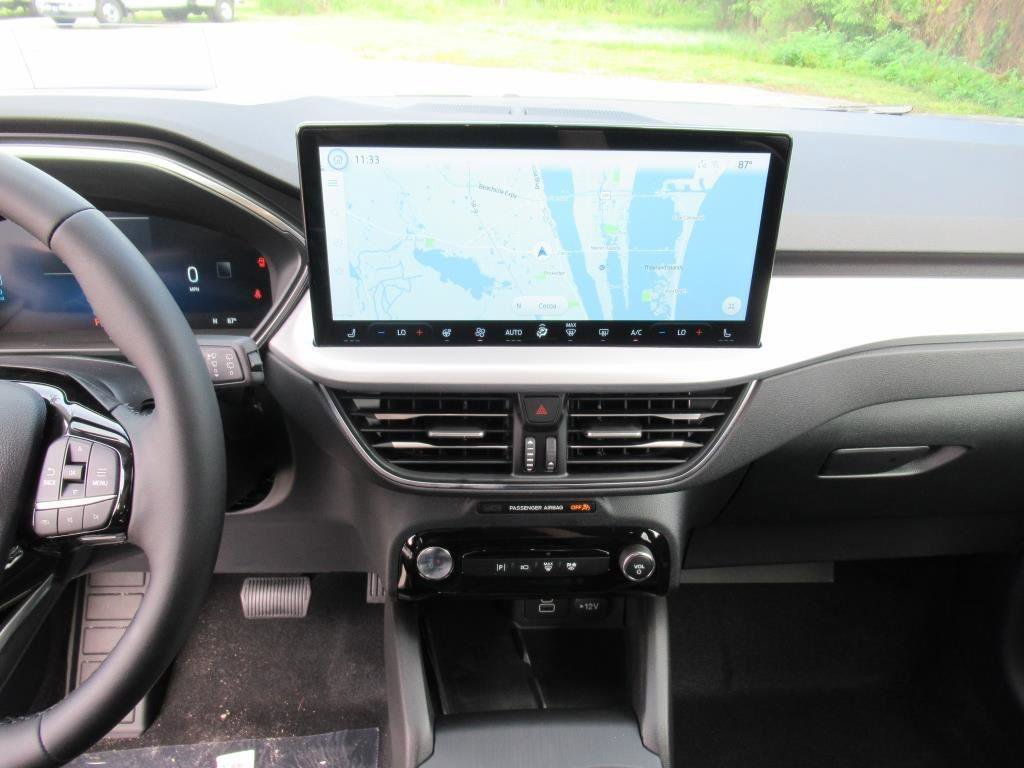 Certified 2025 Ford Escape SE w/ PHEV Premium Package image 27