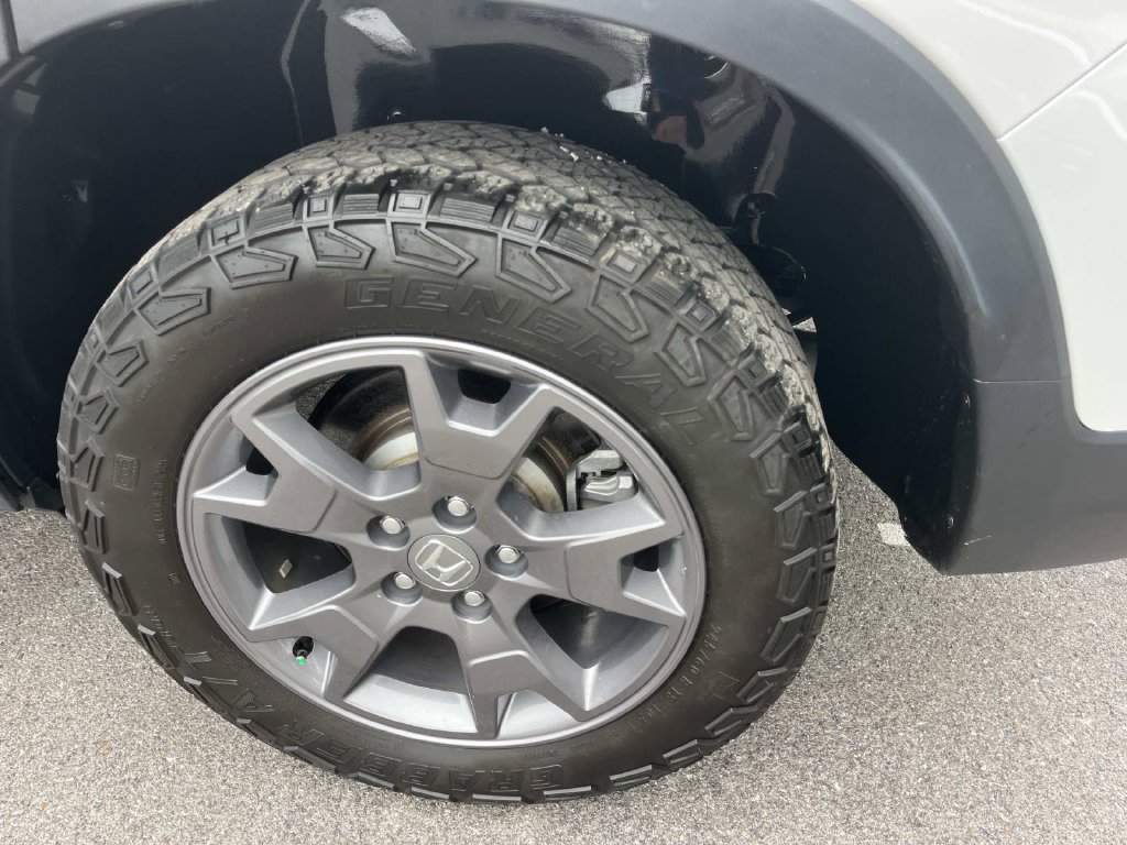 Used 2024 Honda Passport TrailSport image 14
