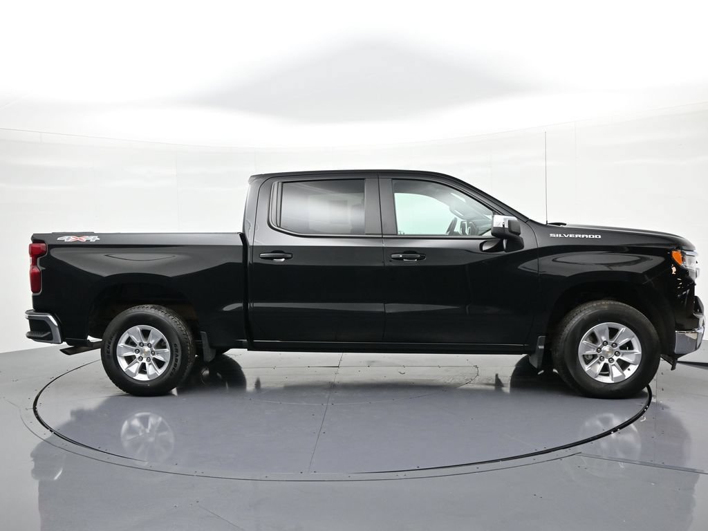 Used 2025 Chevrolet Silverado 1500 LT AWD/4WD image 5