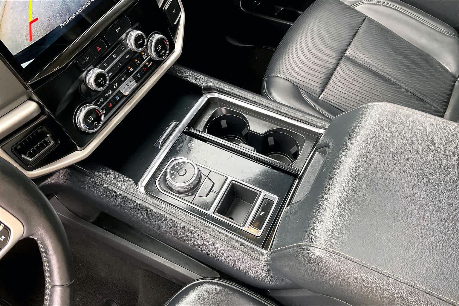 Certified 2024 Ford Expedition XLT RWD image 15