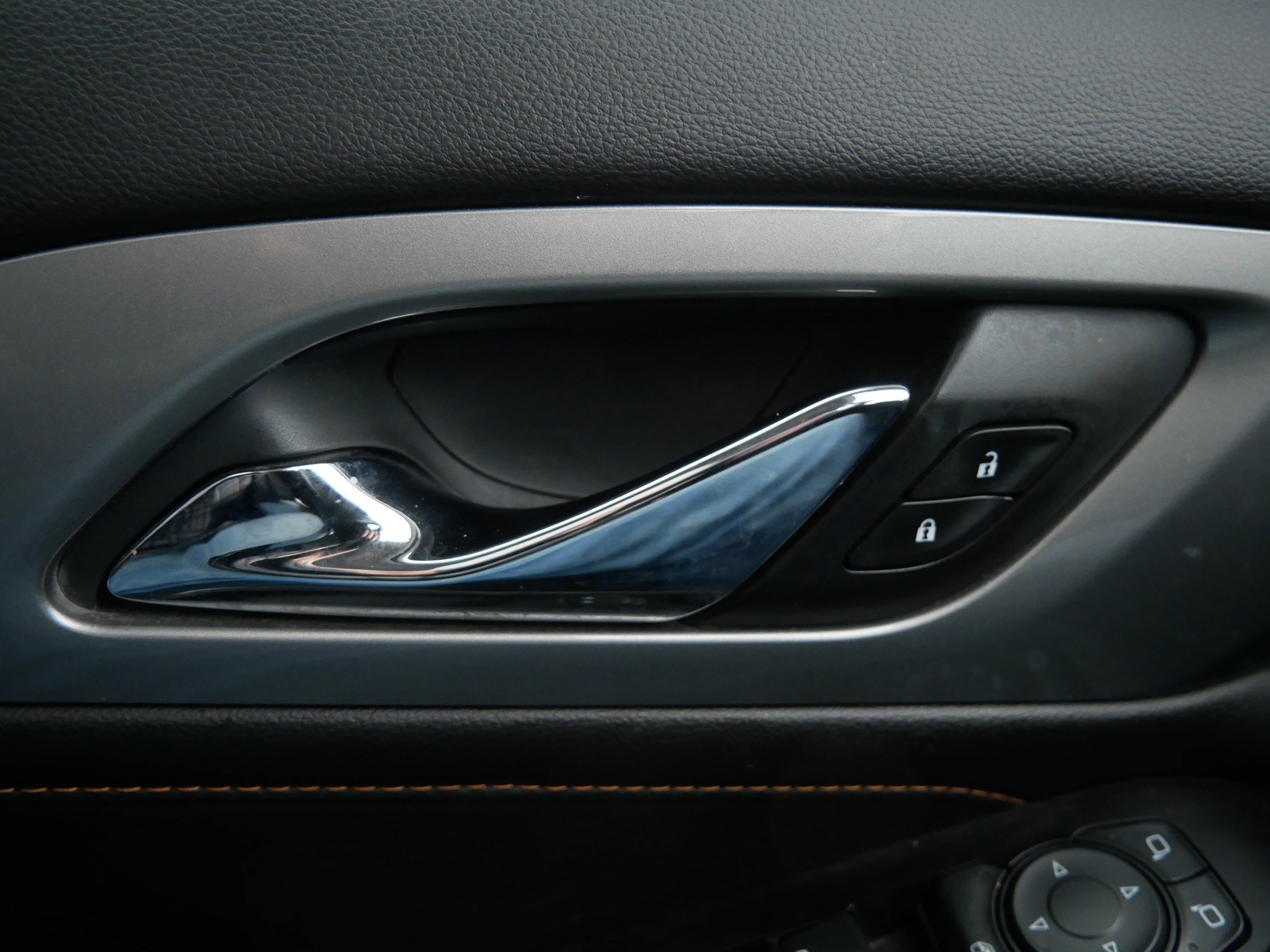 Used 2019 Chevrolet Traverse RS w/ LPO, Floor Liner Package image 27