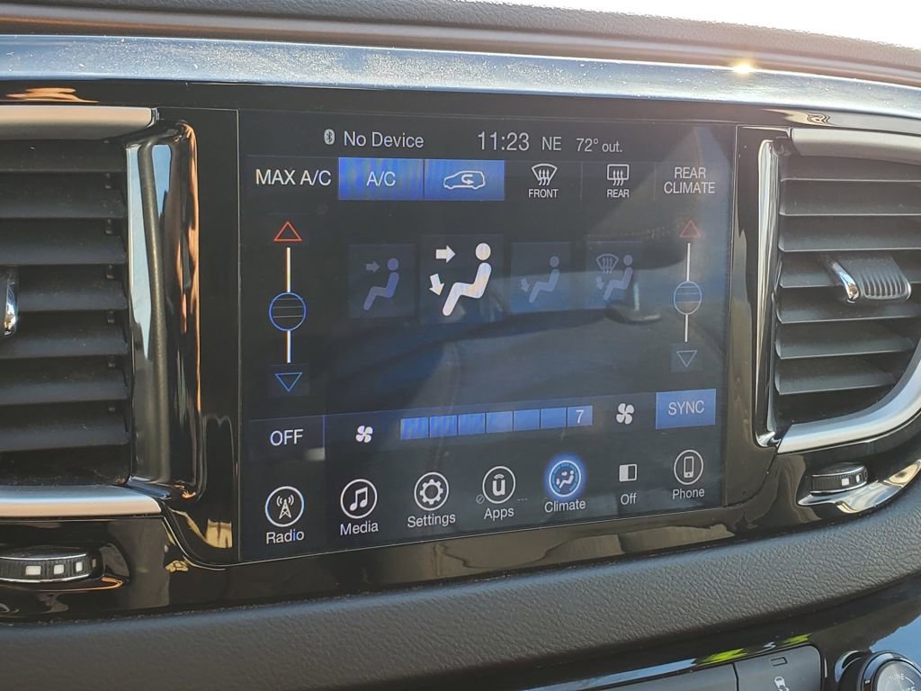 Used 2017 Chrysler Pacifica Touring image 22