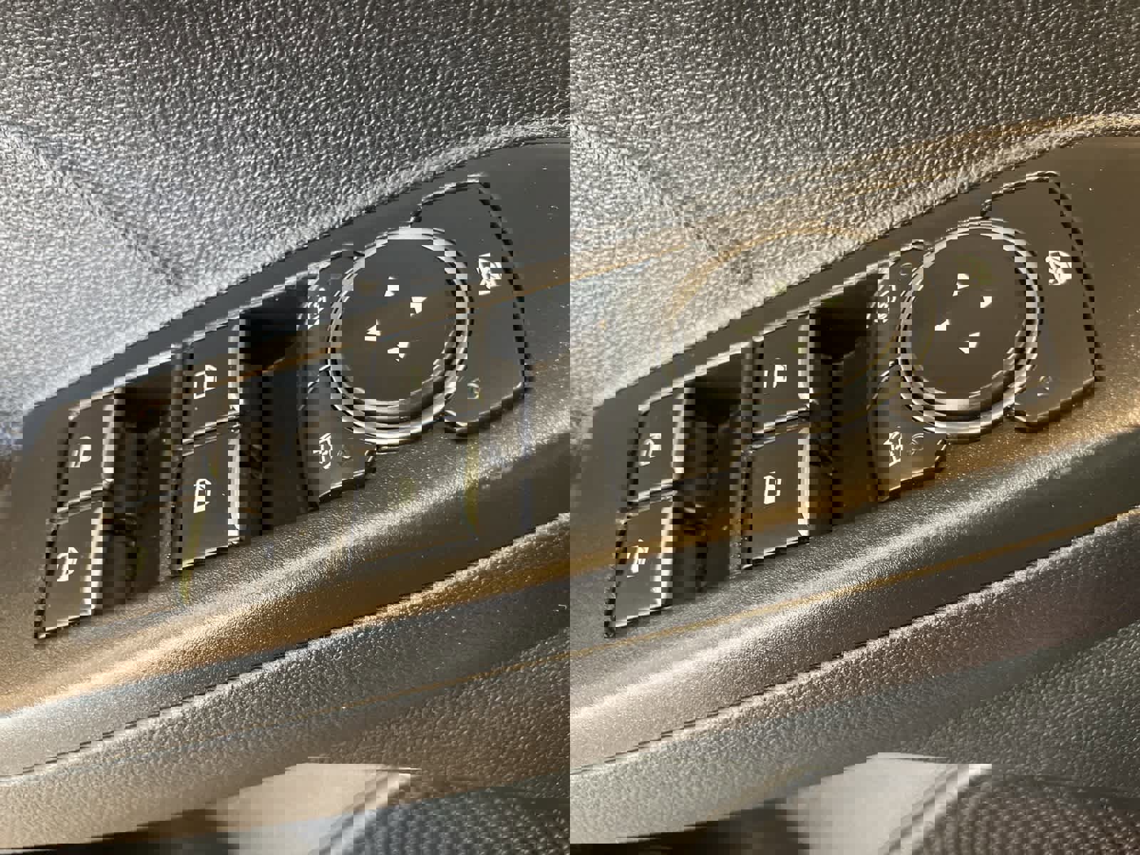 Certified 2021 Ford Escape Titanium w/ Titanium Elite Package image 16