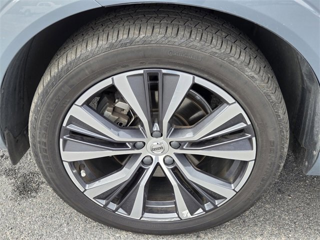 Used 2022 Volvo XC60 B5 Momentum image 17
