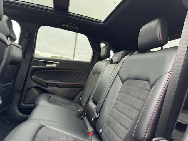 Certified 2024 Ford Edge ST-Line w/ Cargo Accessory Package AWD/4WD image 13