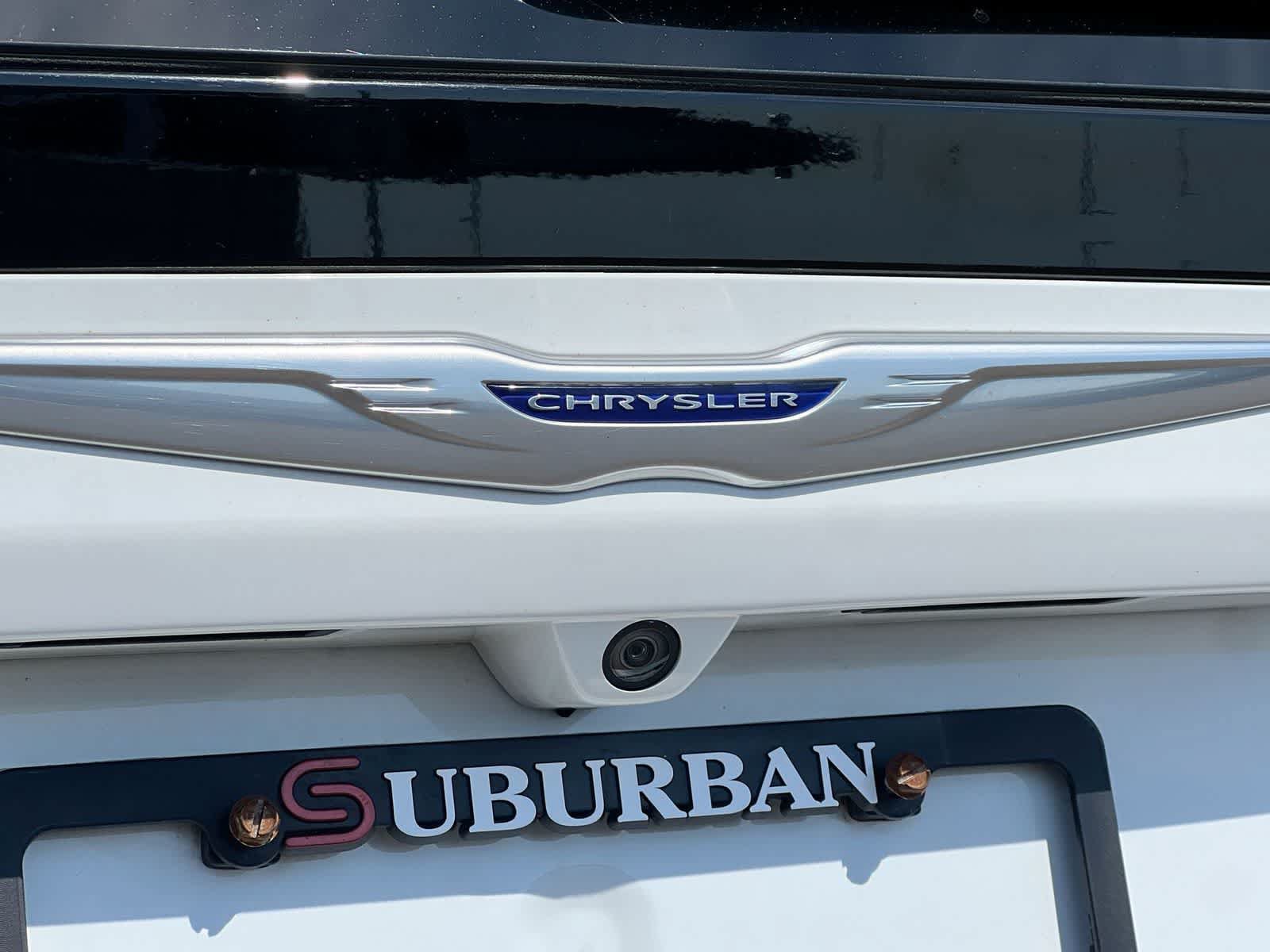 Used 2020 Chrysler Pacifica Limited FWD image 12