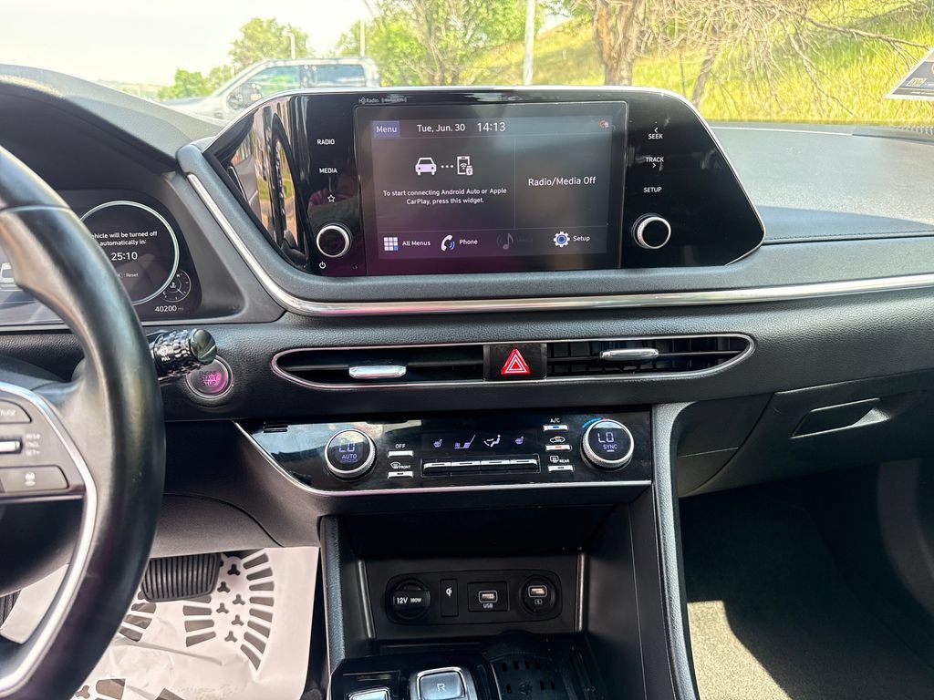 Used 2022 Hyundai Sonata SEL w/ Convenience Package FWD image 17