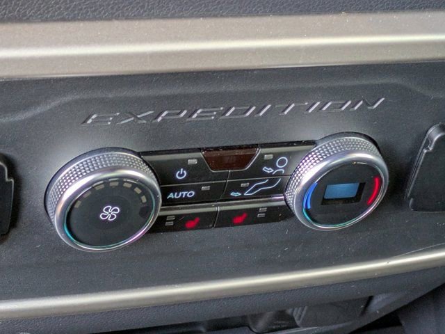 Certified 2023 Ford Expedition Limited image 21
