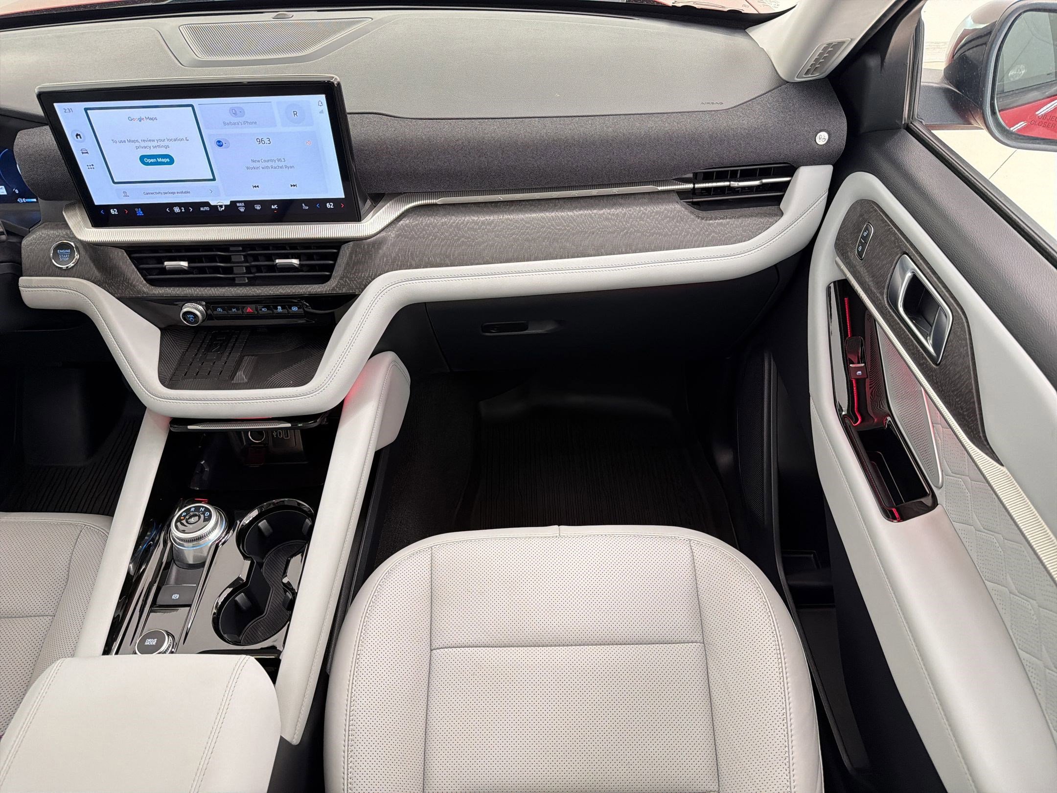 Certified 2025 Ford Explorer Platinum w/ Ultimate Package image 27