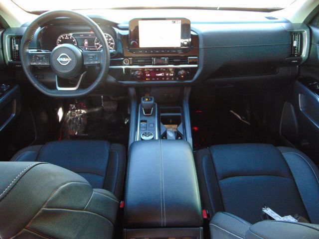 Used 2022 Nissan Pathfinder SL w/ SL Black Package AWD/4WD image 22