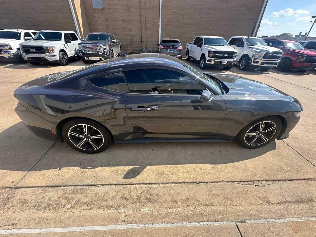 Certified 2024 Ford Mustang Coupe RWD image 5