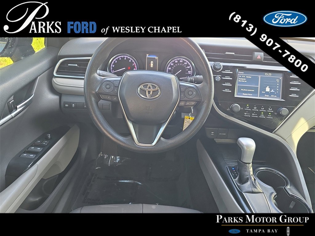 Used 2018 Toyota Camry L image 11