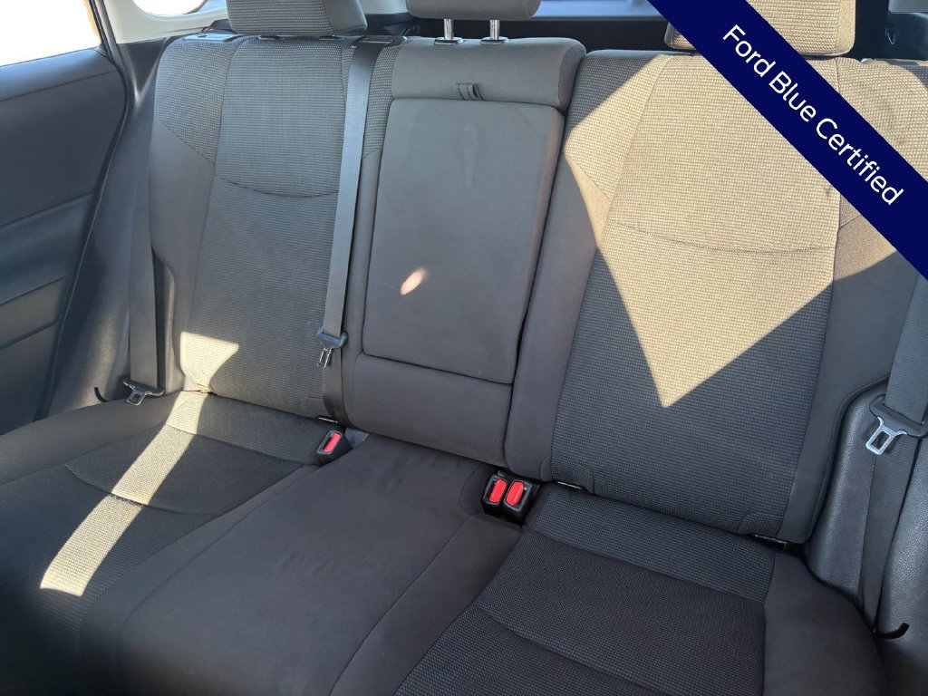 Used 2021 Toyota RAV4 LE FWD image 16