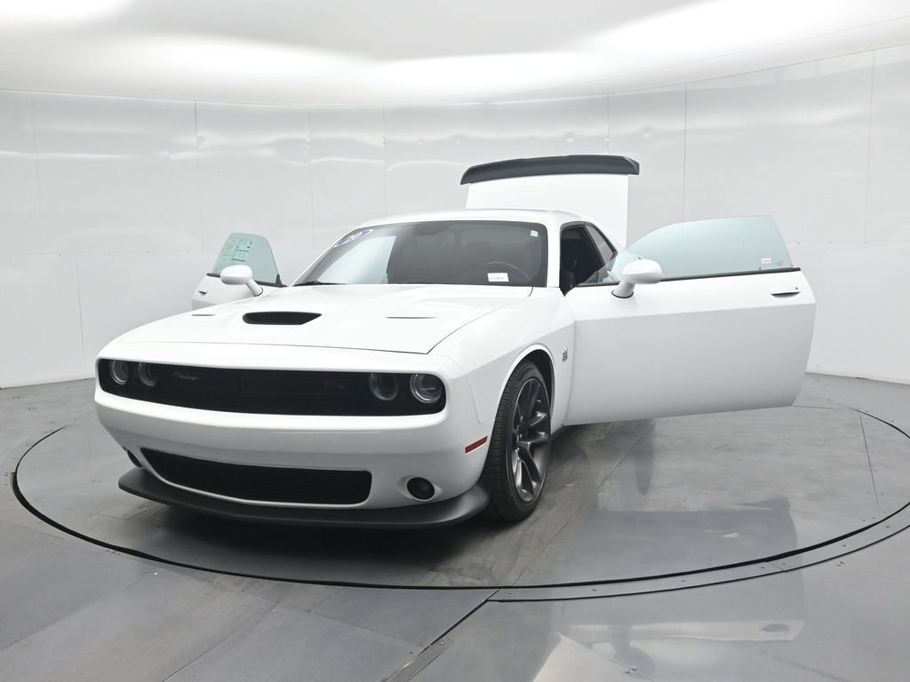 Used 2020 Dodge Challenger R/T Scat Pack RWD image 50