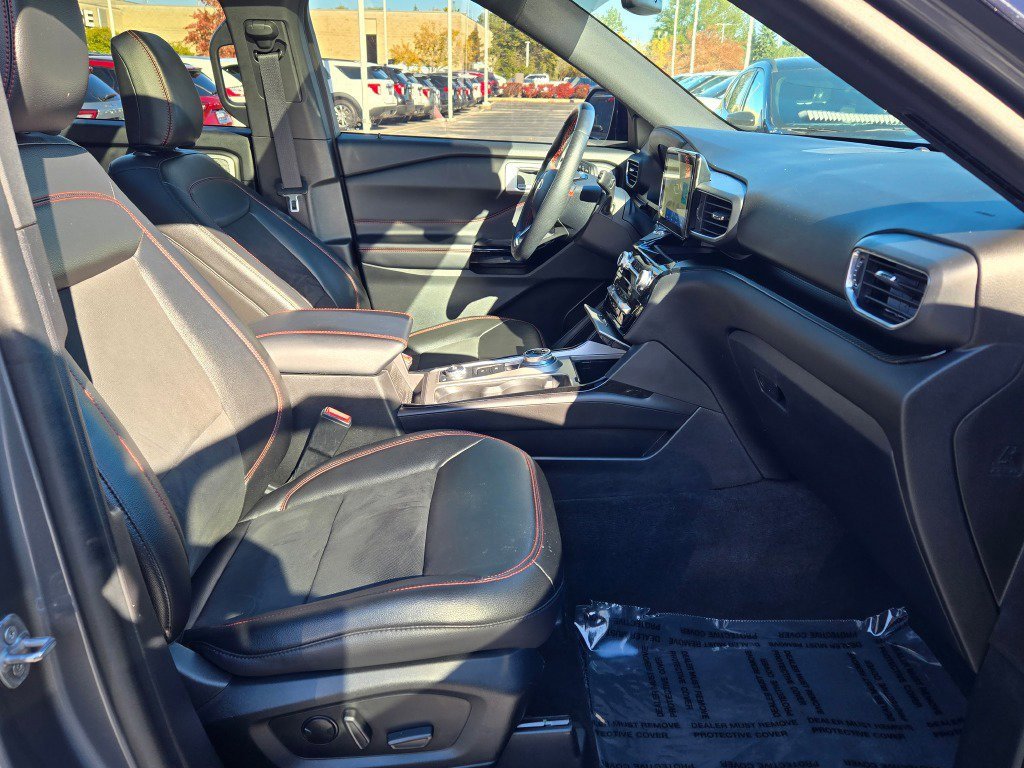 Certified 2022 Ford Explorer ST-Line image 5