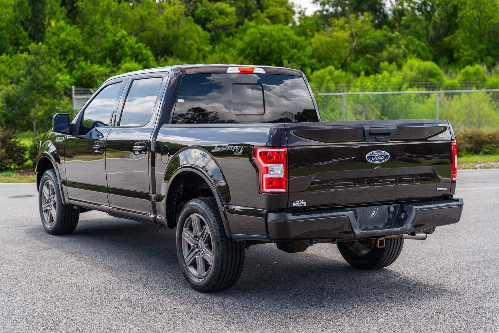 Certified 2020 Ford F150 XLT w/ Equipment Group 302A Luxury AWD/4WD image 5