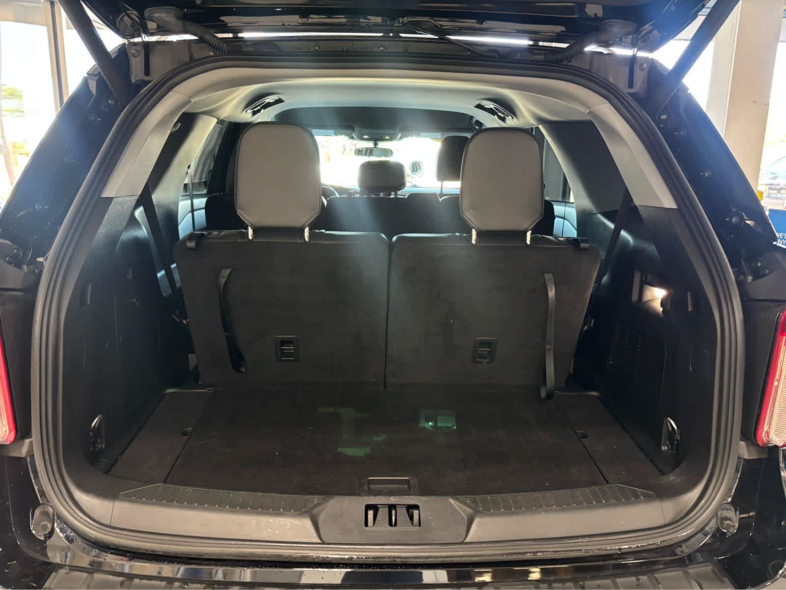 Certified 2023 Ford Explorer XLT w/ Equipment Group 202A AWD/4WD image 9