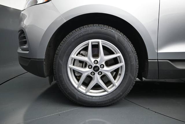 Certified 2024 Ford Edge SEL AWD/4WD image 12