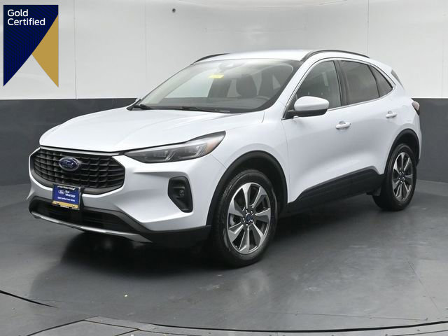 Certified 2025 Ford Escape Platinum AWD/4WD image 1