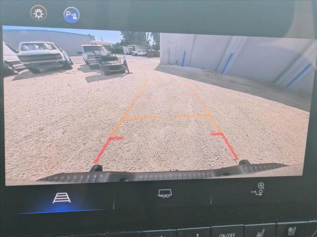 Used 2024 Chevrolet Colorado ZR2 w/ ZR2 Bison Edition image 12