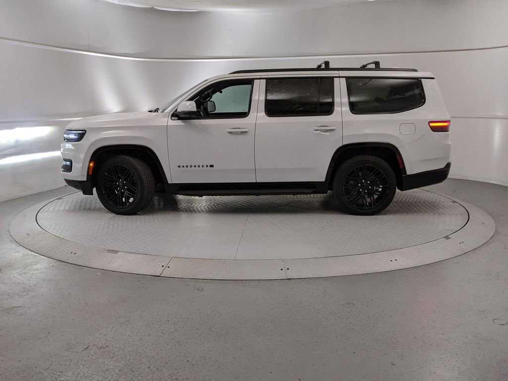 Used 2022 Jeep Wagoneer Series III image 2