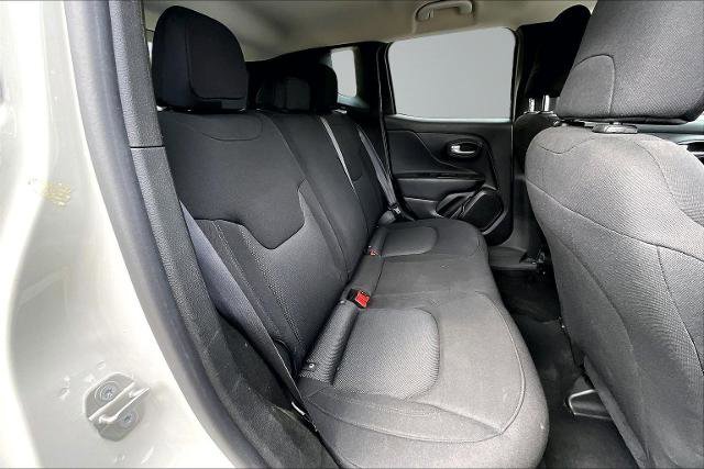Used 2023 Jeep Renegade Latitude AWD/4WD image 27
