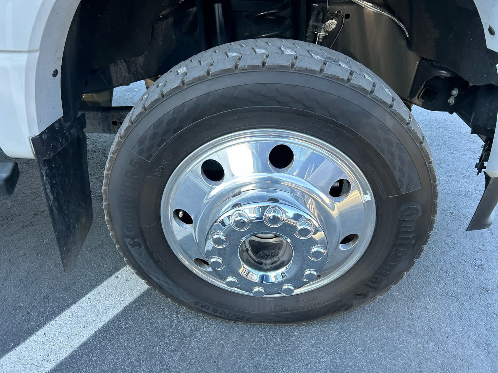 Certified 2025 Ford F450 Lariat w/ FX4 Off-Road Package image 16