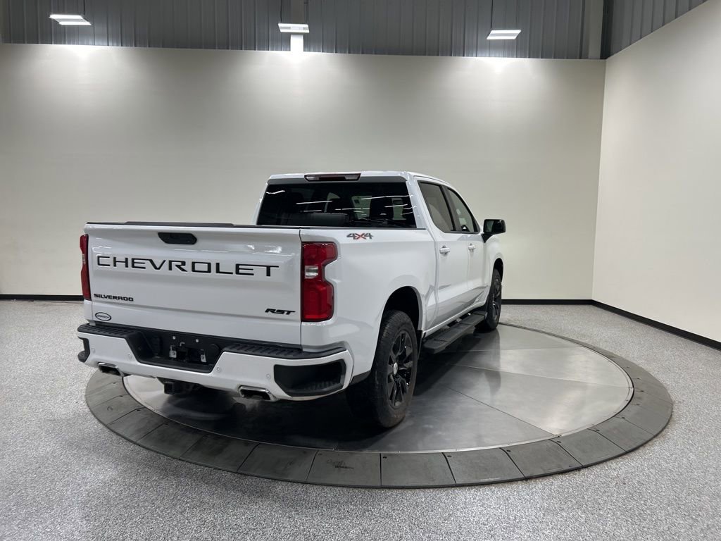 Used 2022 Chevrolet Silverado 1500 RST w/ Safety Package AWD/4WD image 7