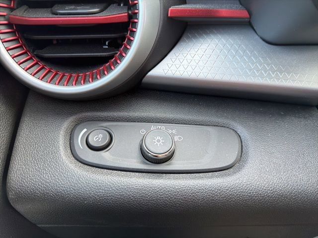 Used 2024 Chevrolet Trax RS image 19