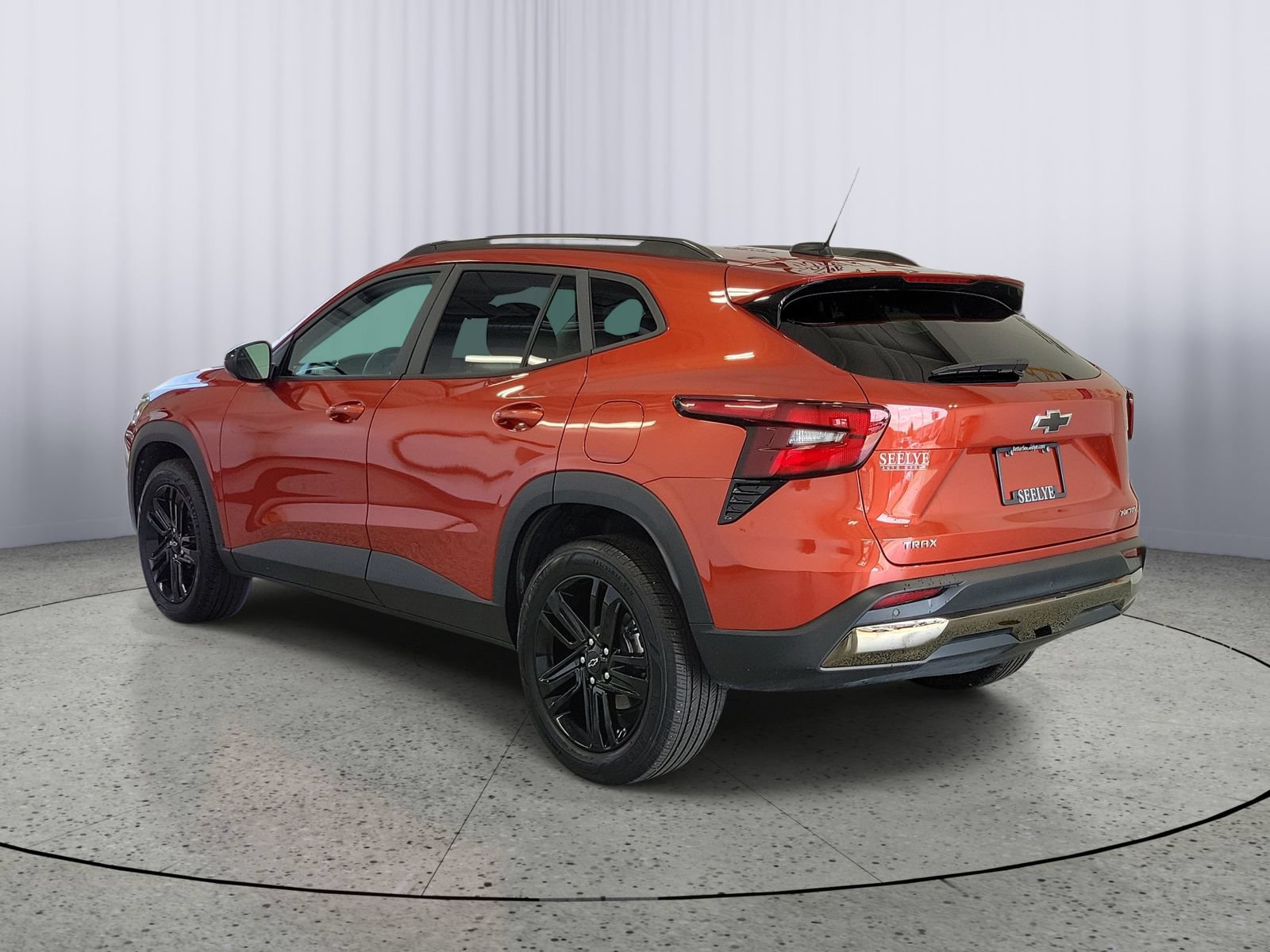 Used 2024 Chevrolet Trax ACTIV w/ Sunroof Package FWD image 3