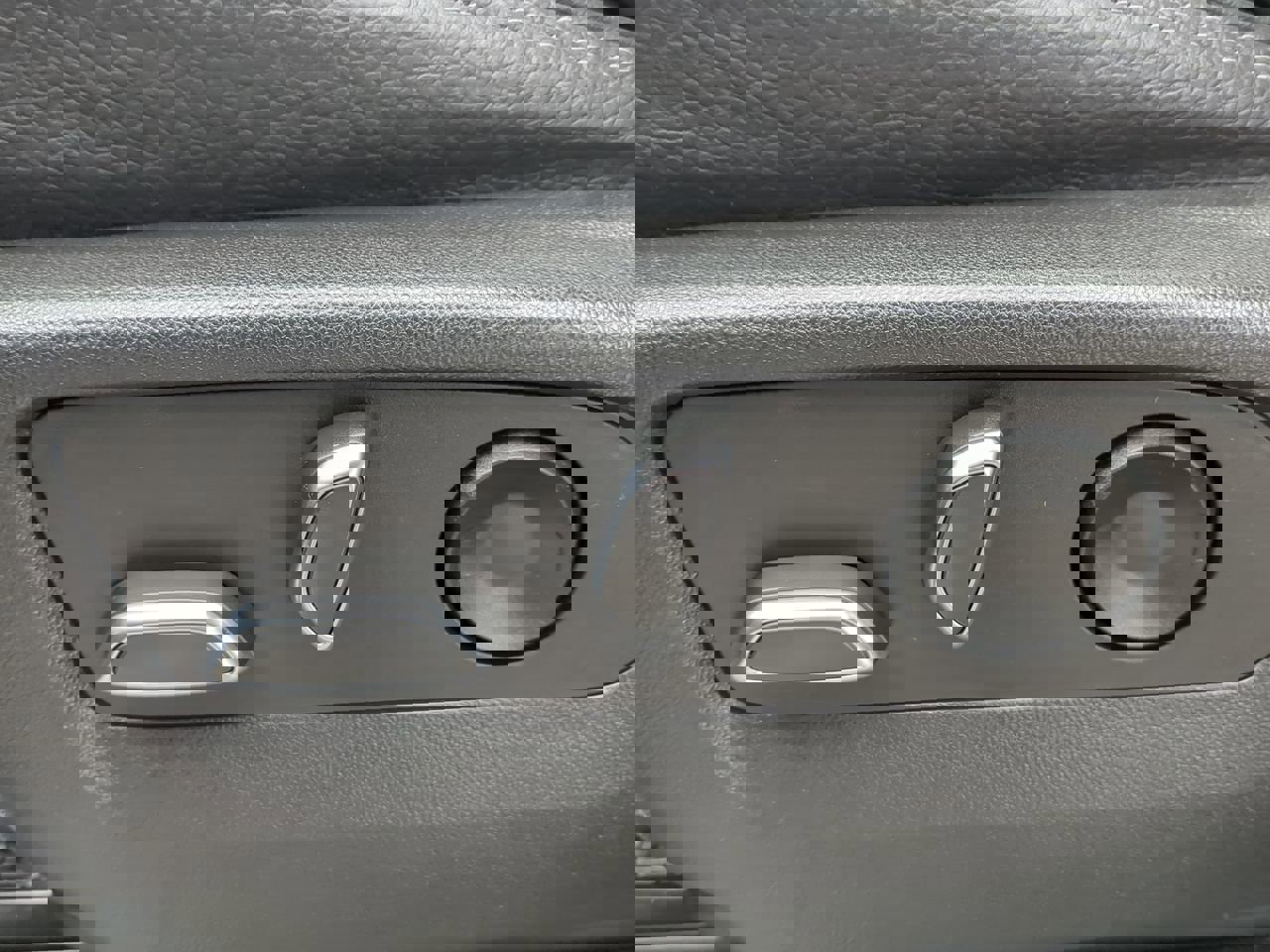 Used 2023 GMC Yukon Denali w/ Max Trailering Package image 30