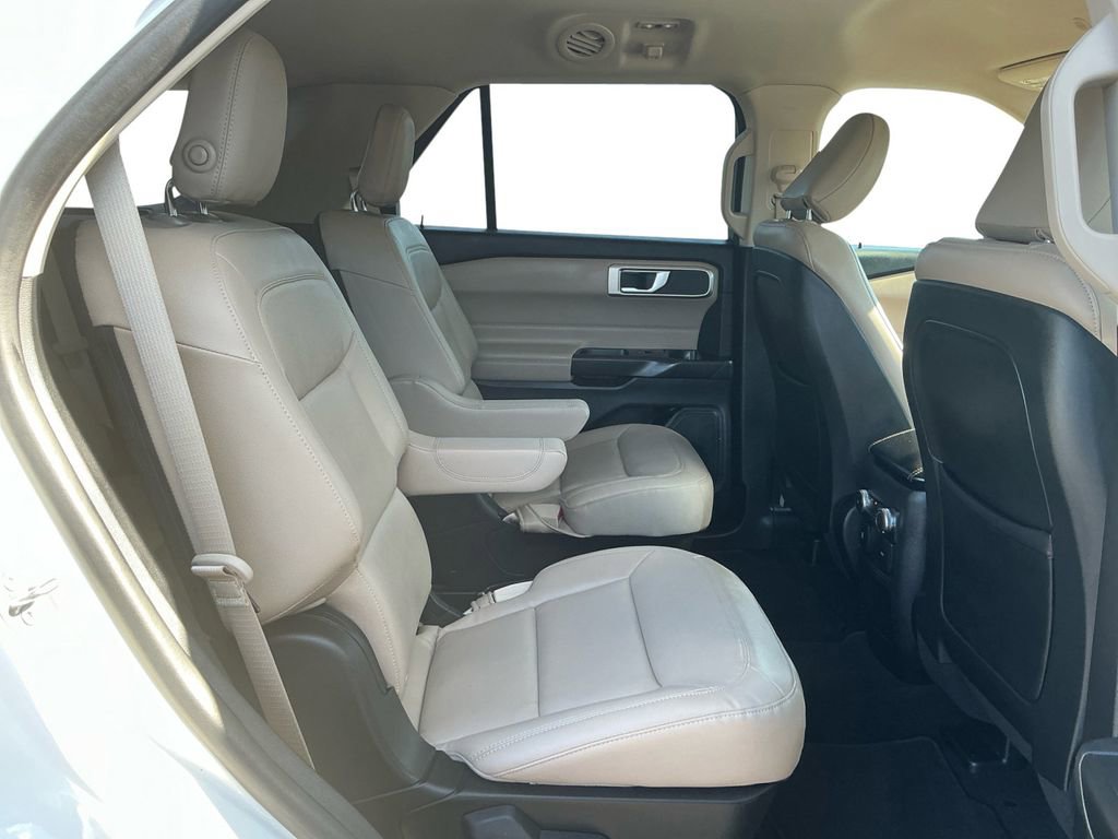 Certified 2020 Ford Explorer XLT w/ Equipment Group 202A RWD image 23