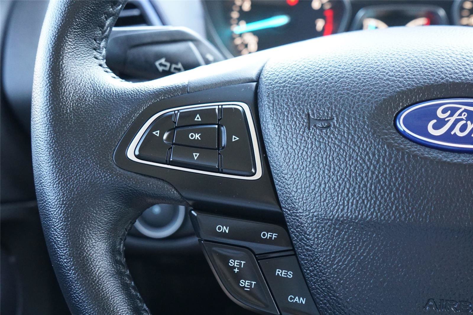 Certified 2019 Ford Escape Titanium FWD image 17