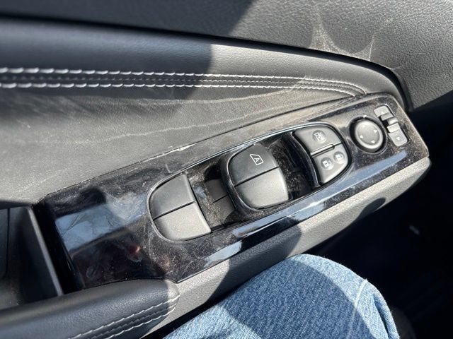 Used 2023 Nissan Altima 2.5 SL FWD image 25