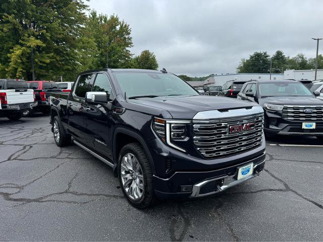 Used 2024 GMC Sierra 1500 Denali w/ Denali Reserve Package AWD/4WD image 8