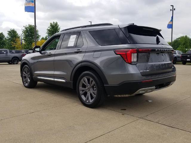 Certified 2025 Ford Explorer Active w/ Active Comfort Package AWD/4WD image 5